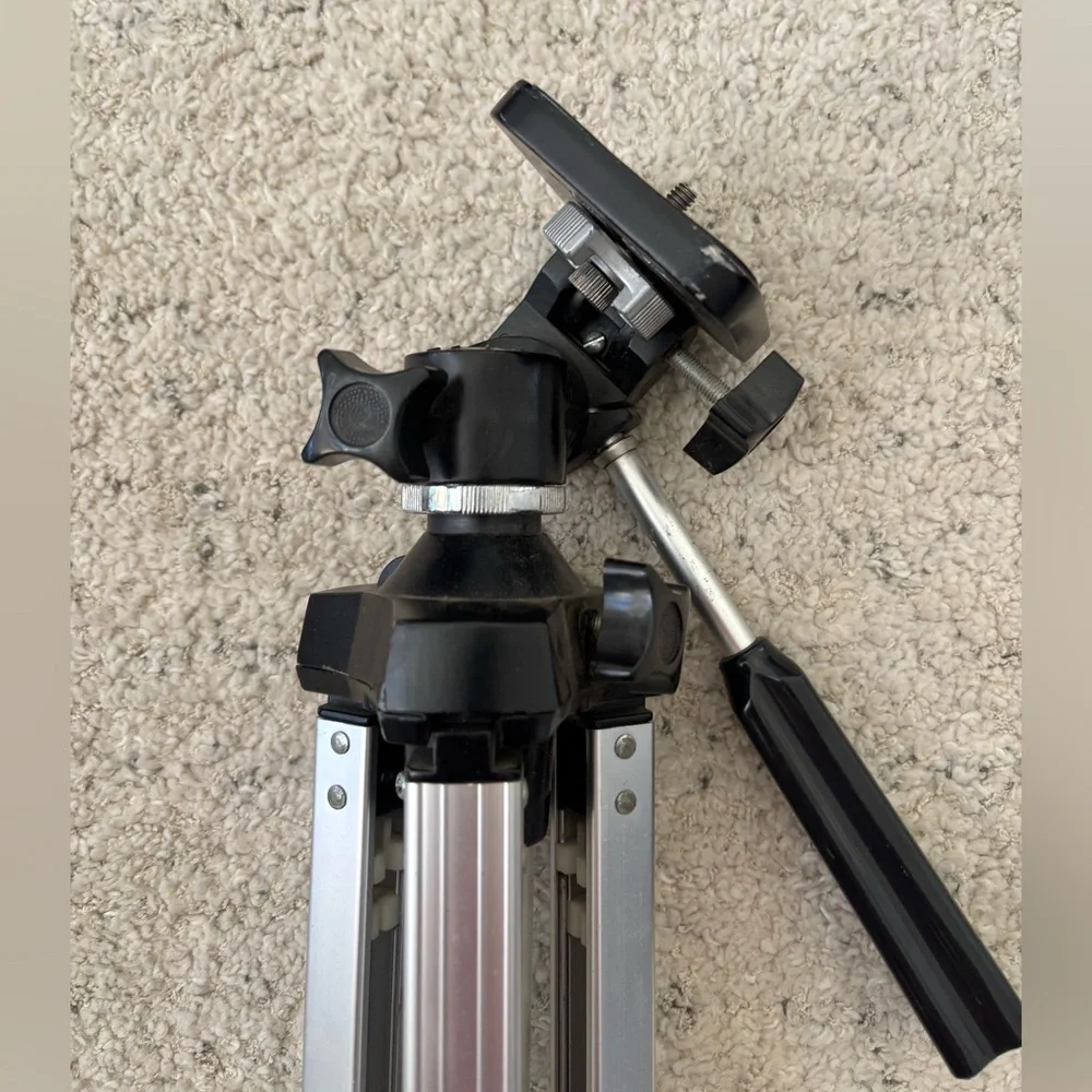 IIC Taiwan Tripod